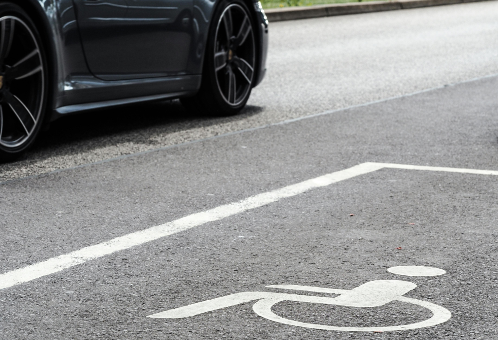 Was Kostet Parken Auf Behindertenparkplatz